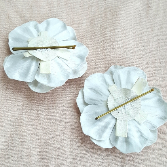 Leather Flowers Bobby Pin Hair Bridal White Tropical Tiki Hawaiian - Picture 6 of 7